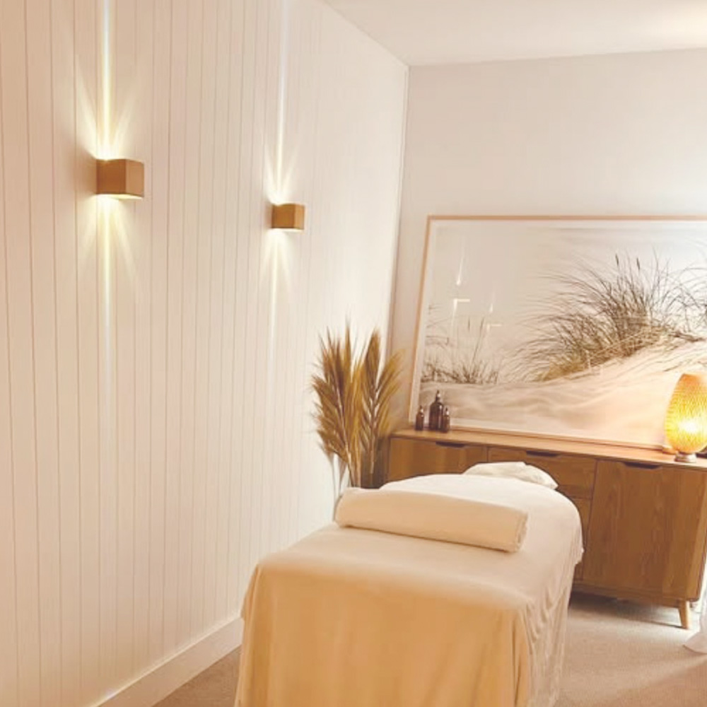 1000×1000-about-studio-1 Healing Hands Massage Therapy